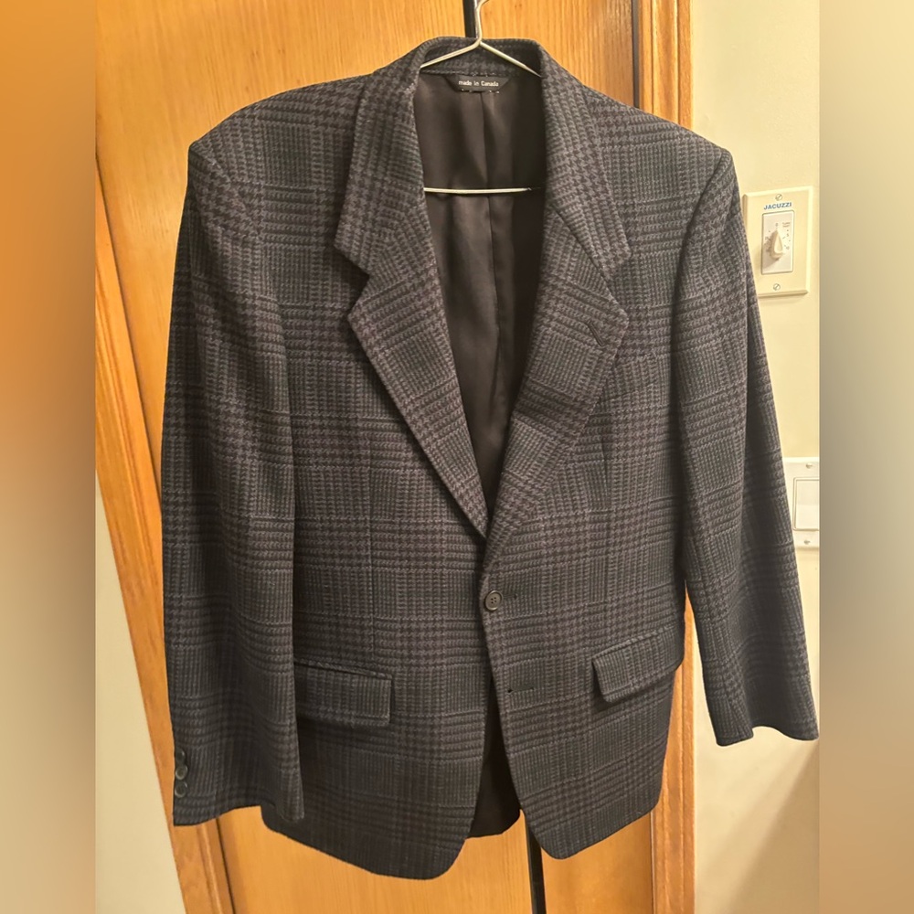 Bay Club Men’s Blazer - Size Small-Medium